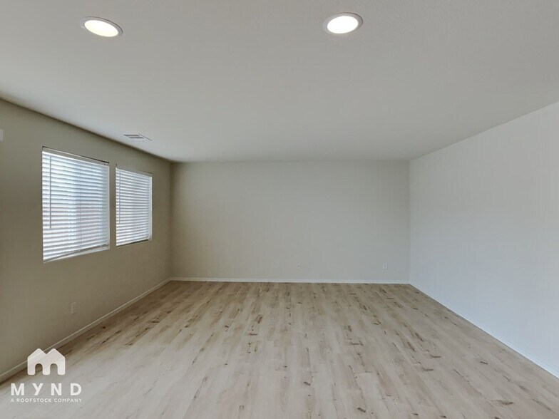 Building Photo - 14341 Durham Dr