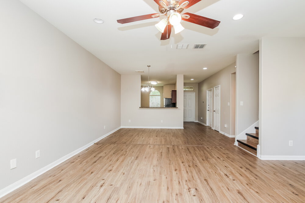 Building Photo - 420 Sapphire Ln