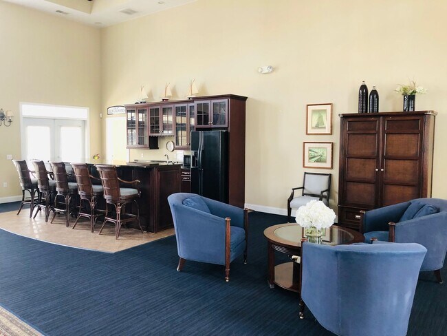 Building Photo - 3 Bedroom, Bonus Room and 3.5 Bathroom Townhome available in Suncrest Village- 04/03/2026 until t...