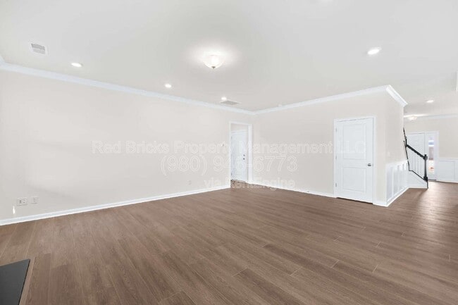 Building Photo - 9008 Catboat St