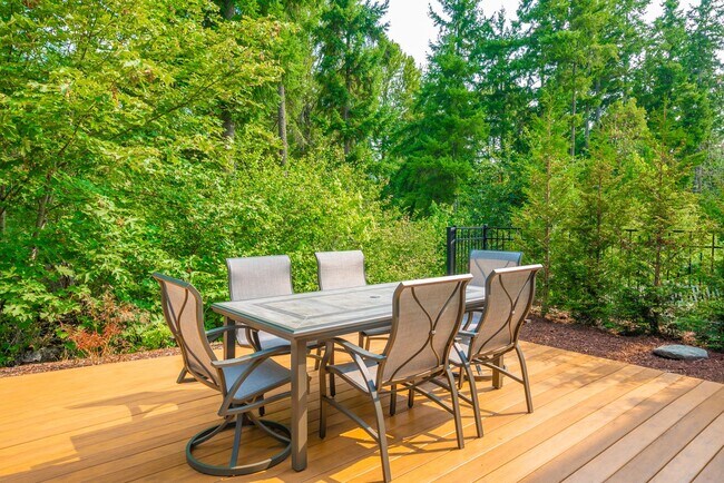 Building Photo - 2030 Nelson St