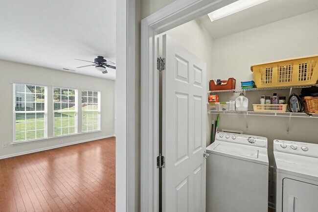Building Photo - Beautiful 2BR Home in Sun City Carolina Lakes 55+ Community