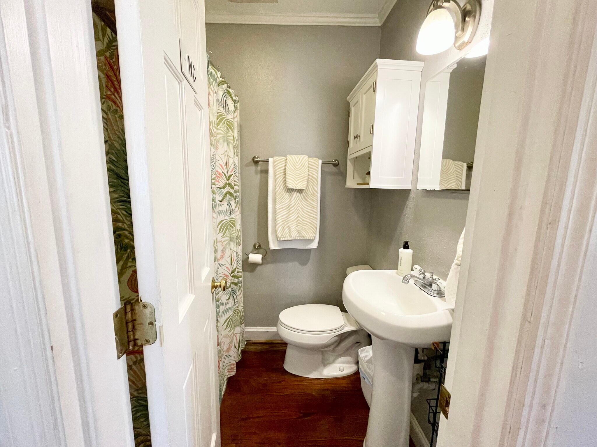 215 - 215 W Taylor St