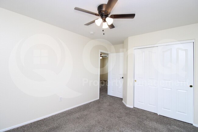 Building Photo - 4256 E Baylor Ln