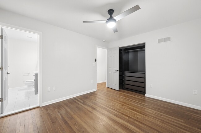 Building Photo - 17343 Pershing Ave