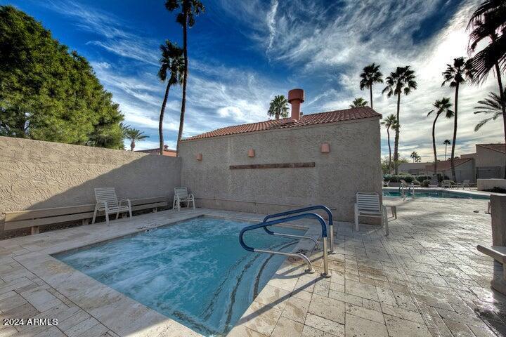 Building Photo - 7001 N Via Camello del Sur