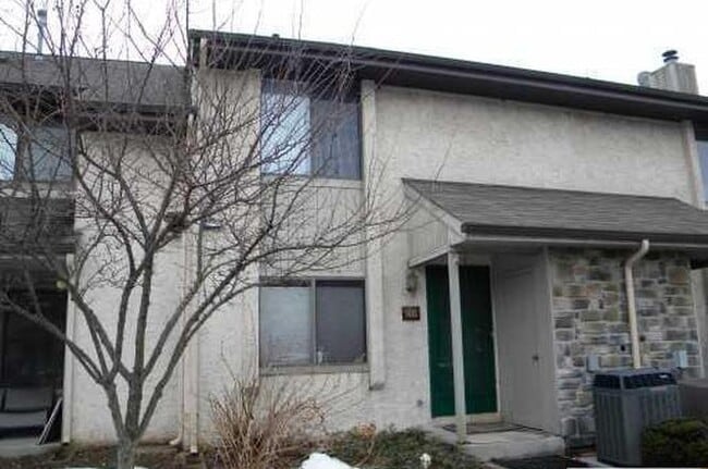 Building Photo - 48 Hampshire Dr
