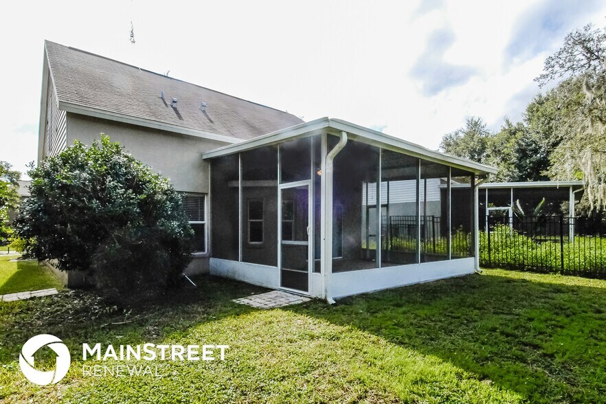 Building Photo - 6146 Skylarkcrest Dr