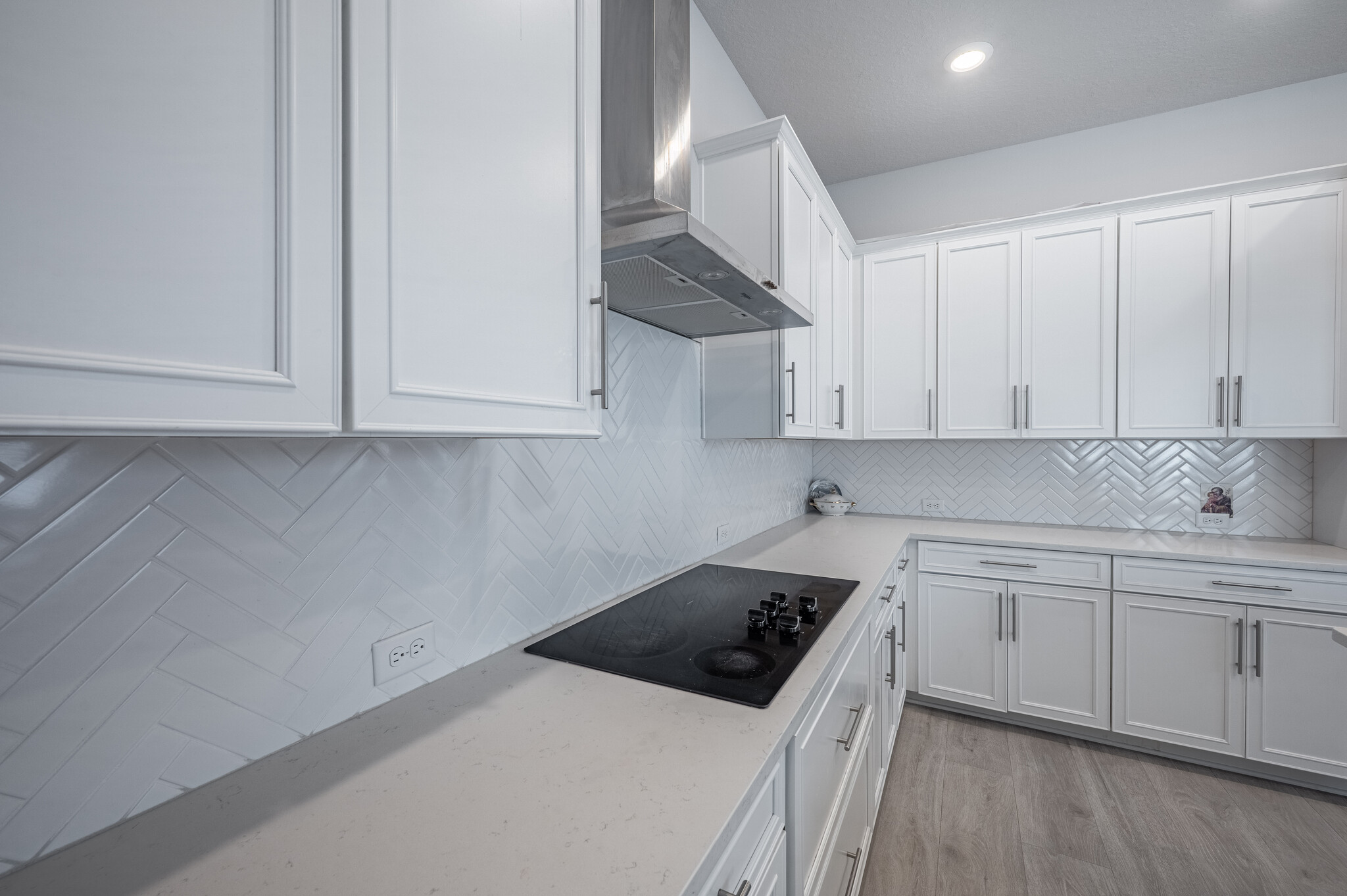 Building Photo - 2400 Ezzell Ct