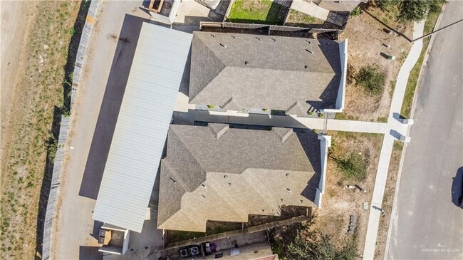 Building Photo - 11 Lotto Ln