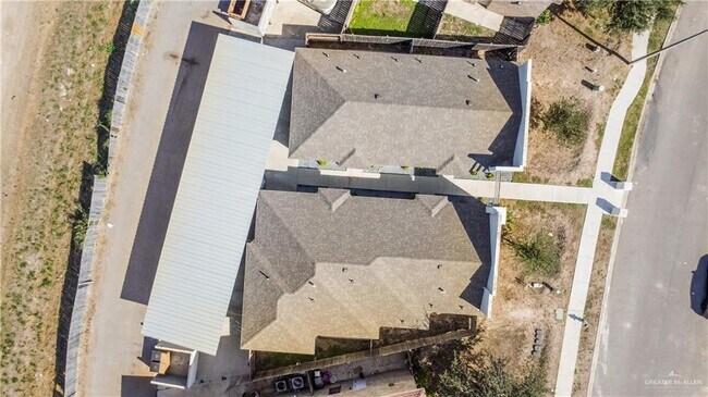 Building Photo - 12 Lotto Ln