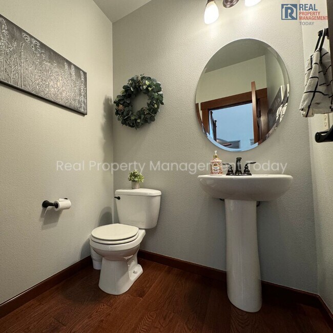 Building Photo - 4 Bedroom House in Puyallup! (Virtual Tour Available)