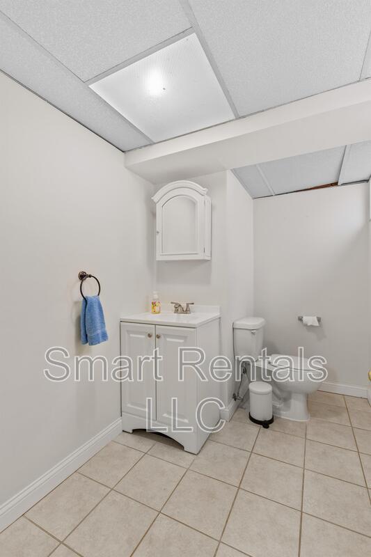 Building Photo - 12958 Ambois Dr