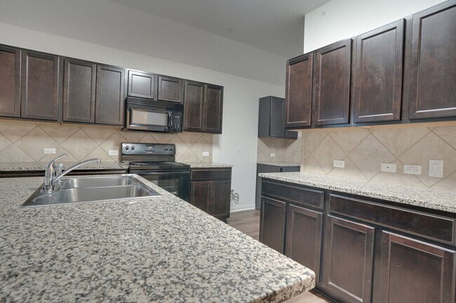 Building Photo - 403 Pentire Way