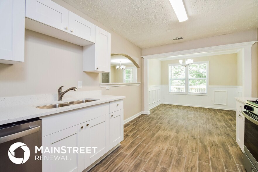 Building Photo - 4066 Jewel Terrace