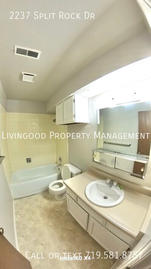 Building Photo - 2237 Split Rock Dr