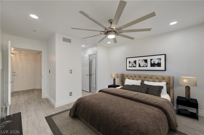 Building Photo - 2120 Sealion Dr