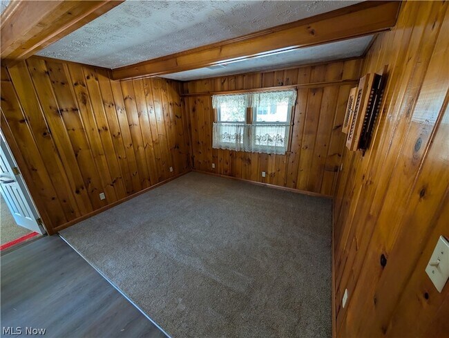 Building Photo - 703 Avondale St