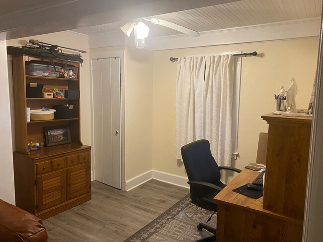 Office area - 24 S Main St