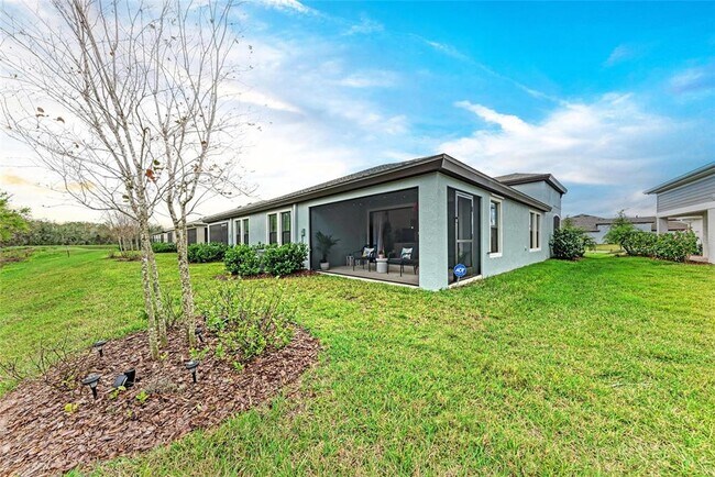 Building Photo - 12476 Oak Hill Way