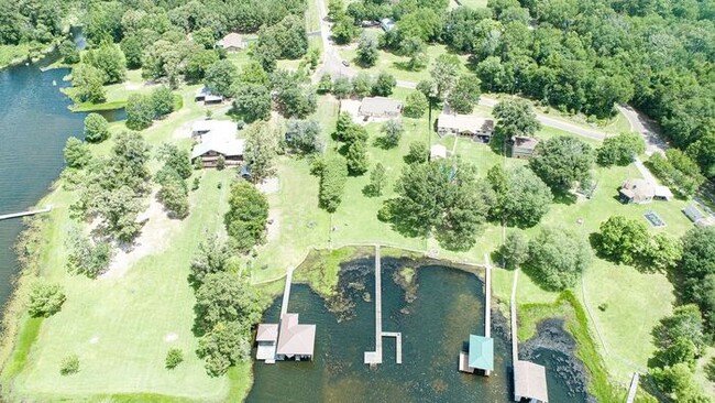 Building Photo - Tour Today! 3 Bedroom Home On Lake Tyler!