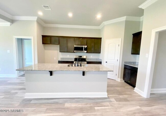 Building Photo - 315 Berg Ct