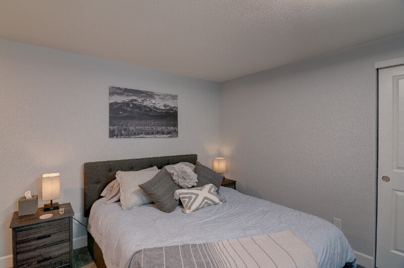 Building Photo - 532 Woodroot Cir