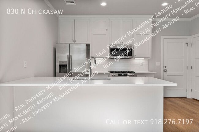 Building Photo - 830 N Chickasaw-