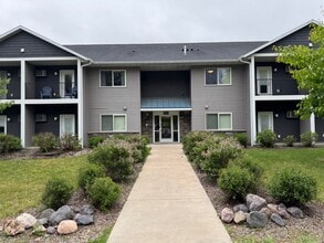 Building Photo - 922 Charles St.