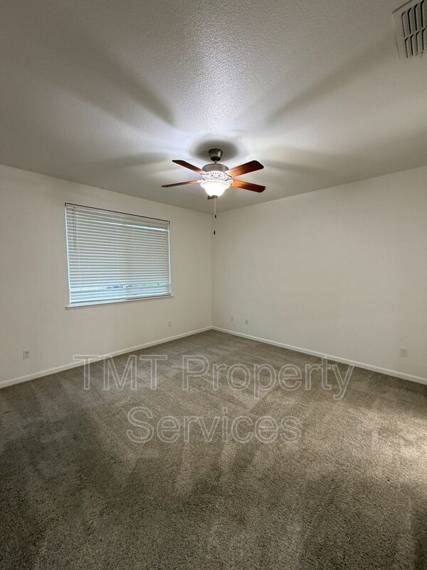 Building Photo - 939 Dixieanne Ave