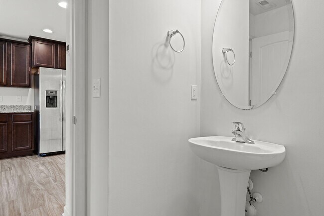 Building Photo - Wonderful 3 BR Townhome in North Durham!  ...