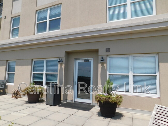 Building Photo - 1315 East Blvd
