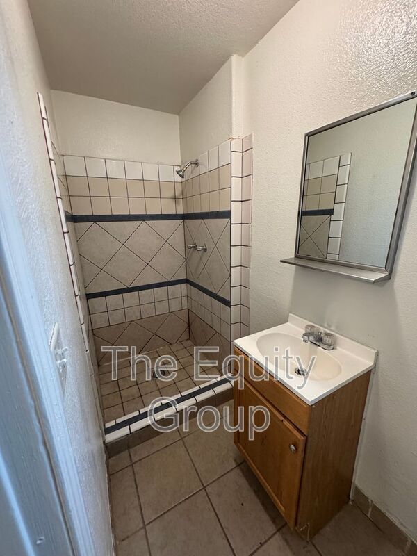 Building Photo - 32606 Rd 124