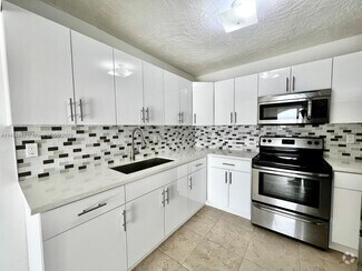 Building Photo - 7010 NW 186th St