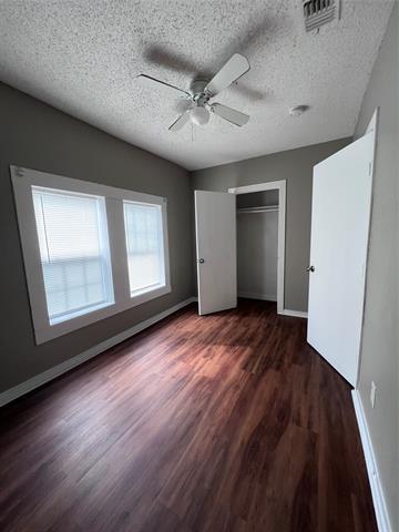 Building Photo - 2923 Azle Ave