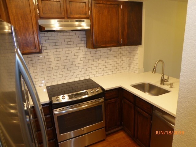 Building Photo - Remodeled 2 Bed 1.75 Bath Condo in Capitol...