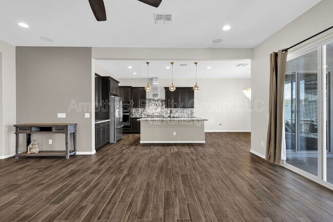 Building Photo - 5116 N 185th Ave