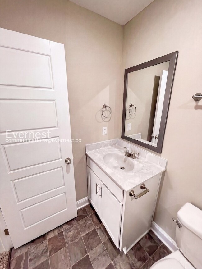 Building Photo - 3385 Polly Dr