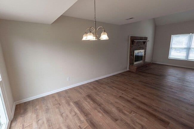 Building Photo - 1911 Mirtle Grove Ct