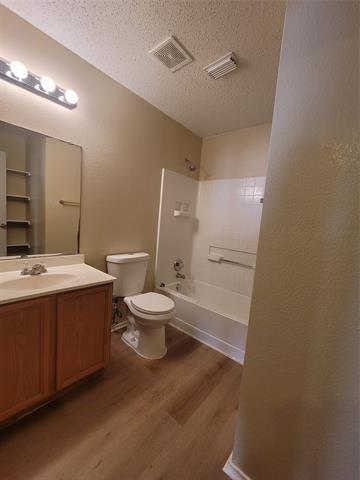 Building Photo - 4861 Parkview Hills Ln