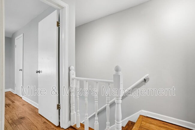 Building Photo - 3860 S Brust Ave