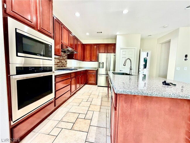 Building Photo - 3347 Chesterbrook Ct