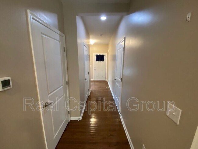 Building Photo - 4275 Arthur Ct