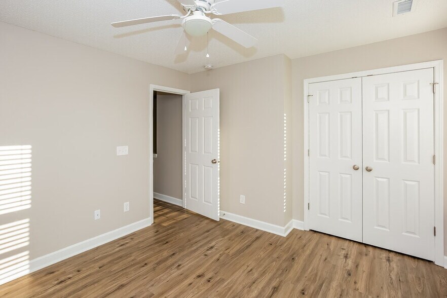 Building Photo - 14017 Sobeck Ln