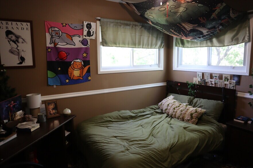 Building Photo - 4918 Chenango Cir