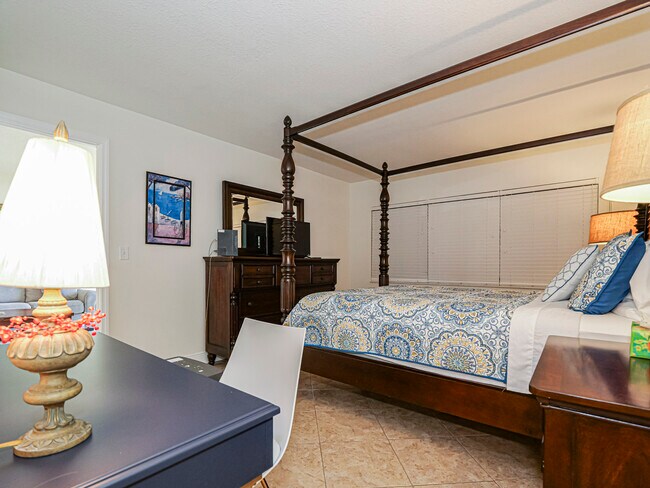 Building Photo - 4200 N Hwy A1A