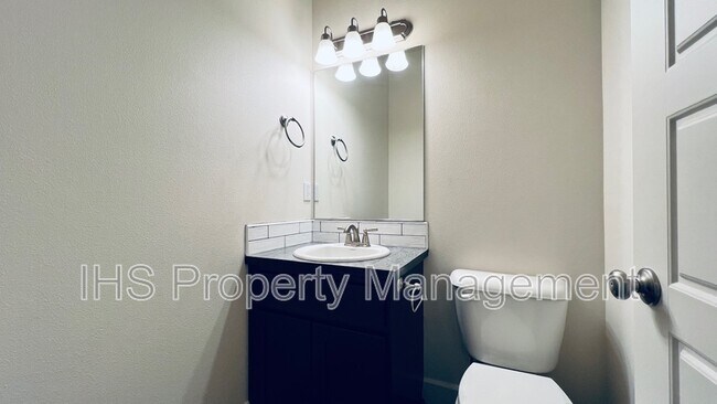 Building Photo - 9801 Silverbright Dr