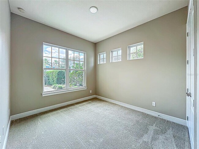 Building Photo - 9421 Dugard Ct
