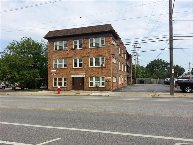 Primary Photo - 13386 Madison Ave
