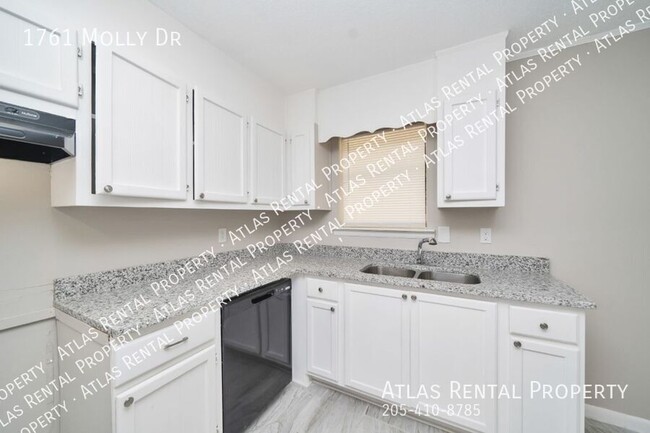 Building Photo - 1761 Molly Dr